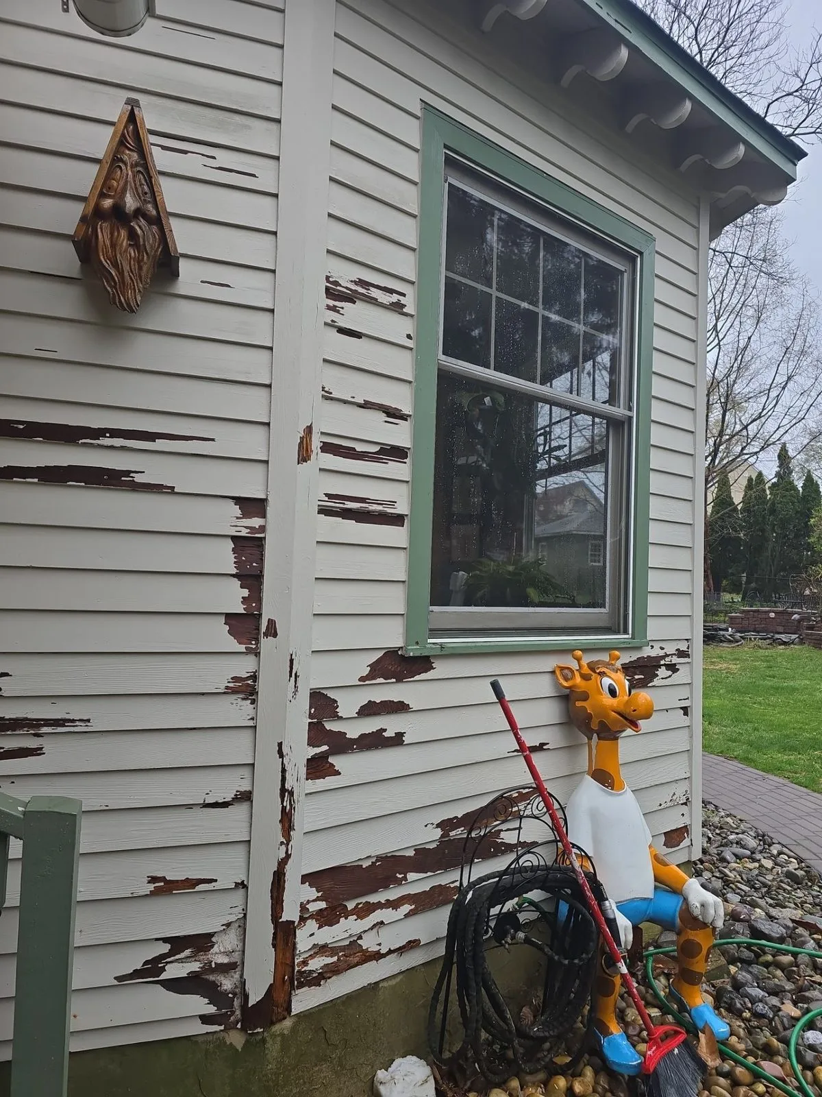 Siding and trim, Malvern before Sabatini Pro Painting repainted it